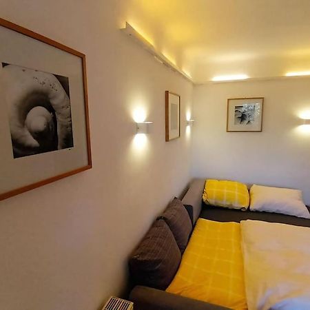 Modernes Apartment In Wien Esterno foto