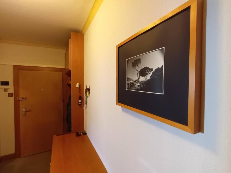 Modernes Apartment In Wien Esterno foto