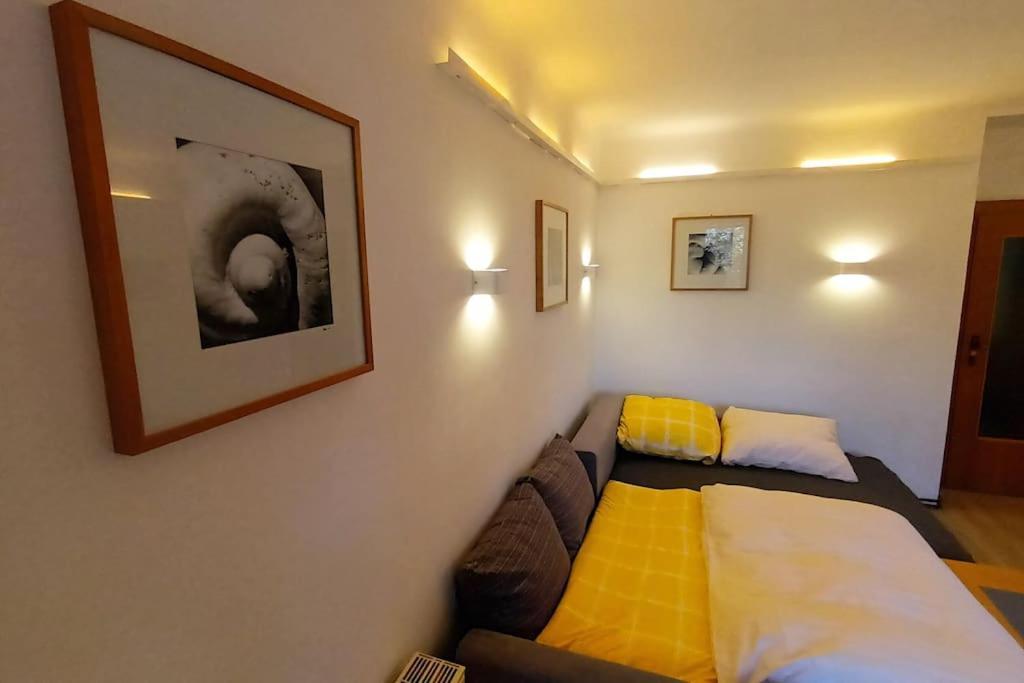 Modernes Apartment In Wien Esterno foto